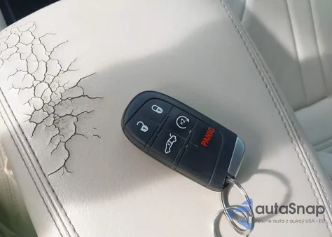 2016 Chrysler 200 Limited из США, поврежденный, VIN 1C3CCCAB2GN120440